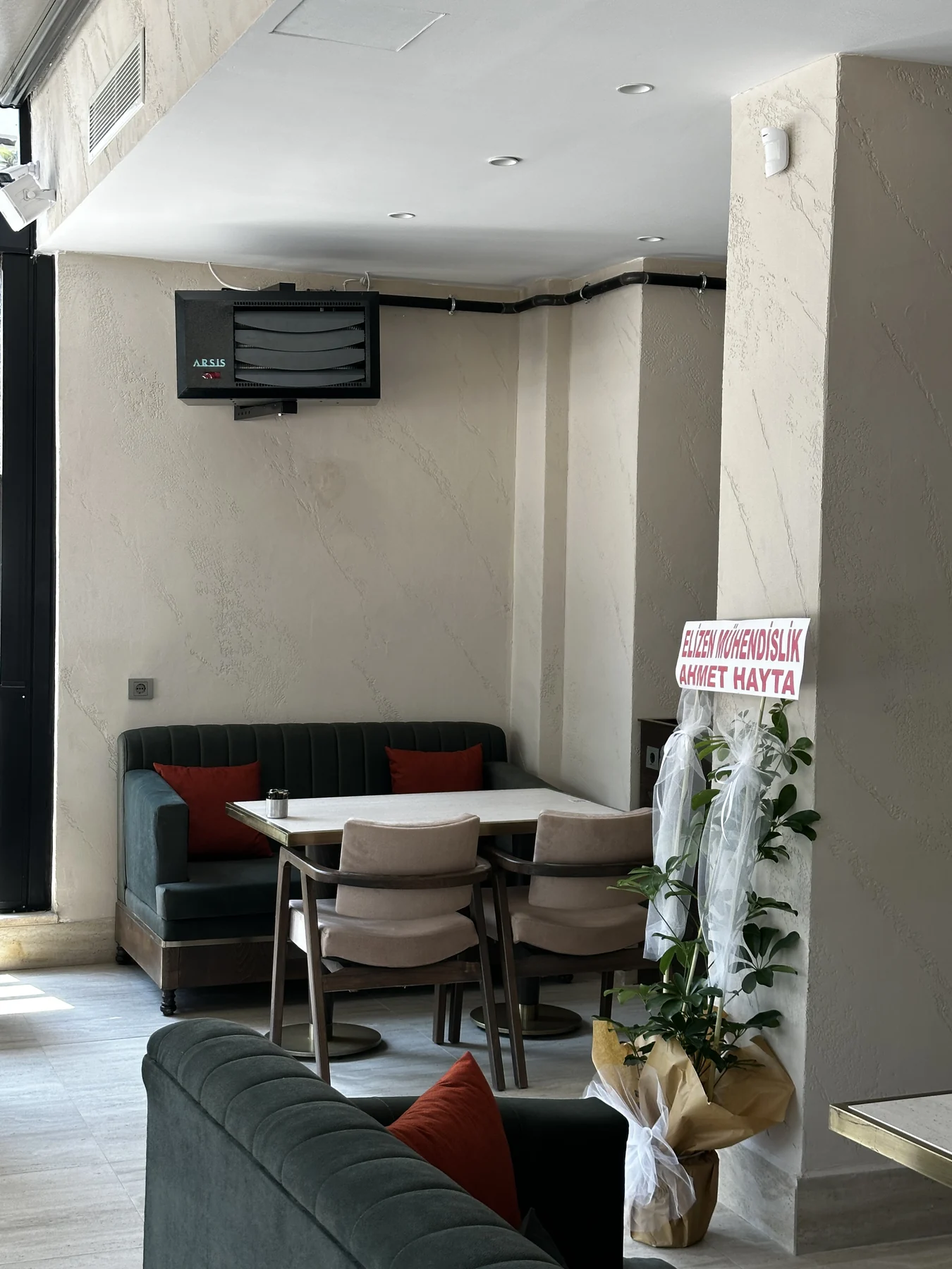 Cafe ve restoran projeleri — Mekân görseli 4